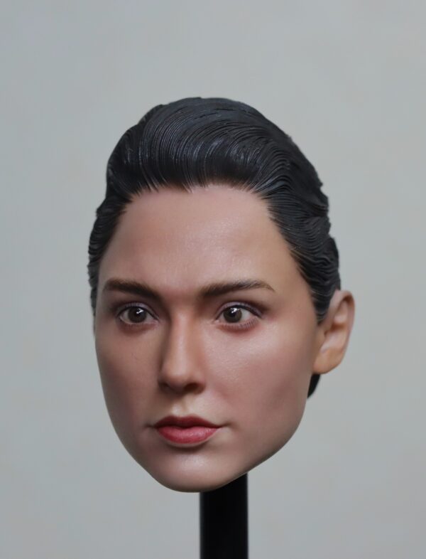 Pre-Sale Wonder Woman Gal Gadot 1/6 Scale Hand-Painted Head Sculpture