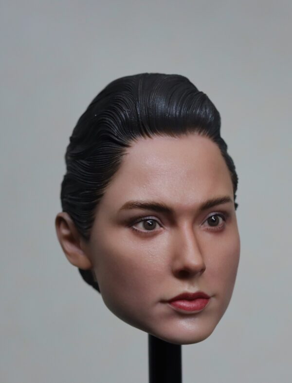 Pre-Sale Wonder Woman Gal Gadot 1/6 Scale Hand-Painted Head Sculpture