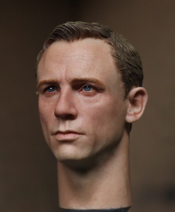 Pre-Sale Daniel Craig James Bond 1/6 Scale Hand-Painted Head Sculpture